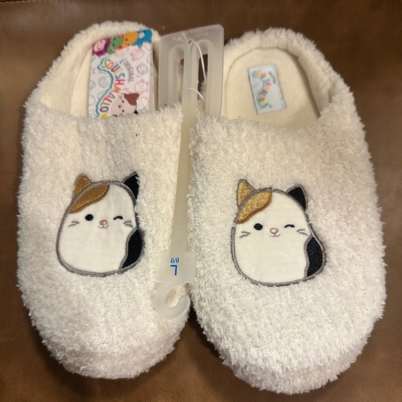 Squishmallow Women’s Cam the Cat Slippers-Cream - Picture 1 of 9